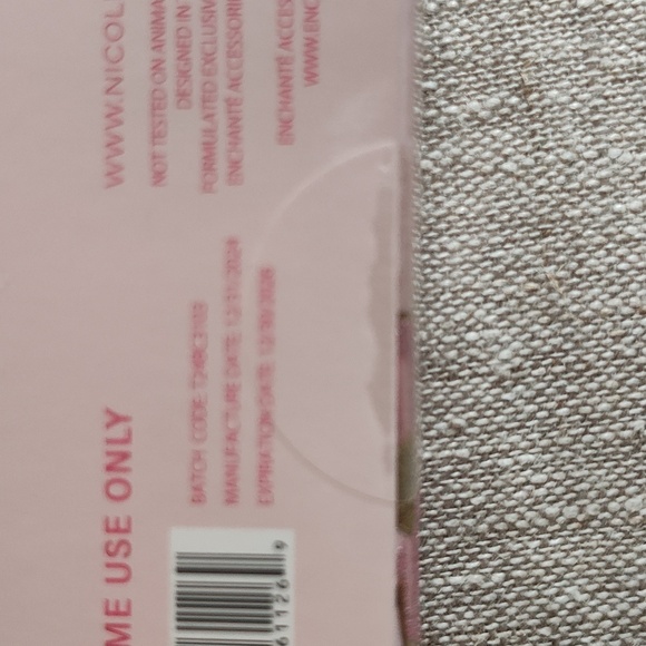 Butterflies Blemish Patches - Picture 9 of 9